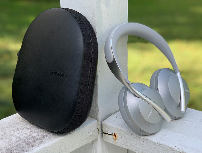 Bose NC 700 vs Bose QC35 II - Detailed Comparison To Decide Which One to Buy
